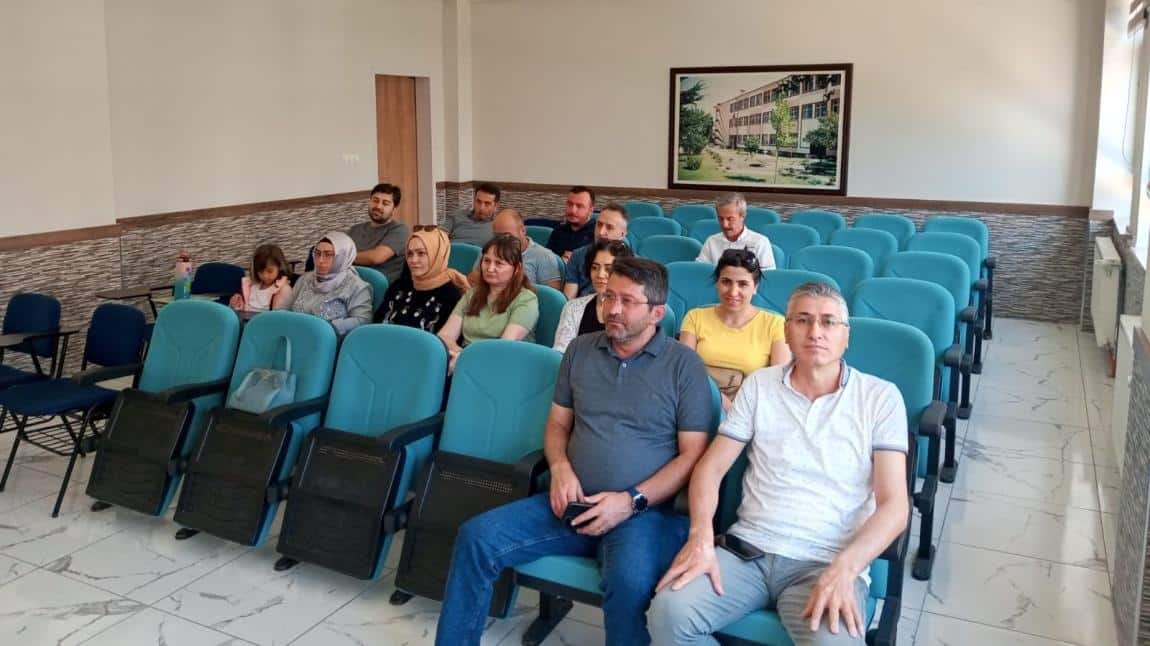 2024/2025 EĞİTİM ÖĞRETİM YIL SONU SEMİNERİNE SAYIN BAKANIMIZIN AÇILIŞ KONUŞMASI İLE BAŞLADIK